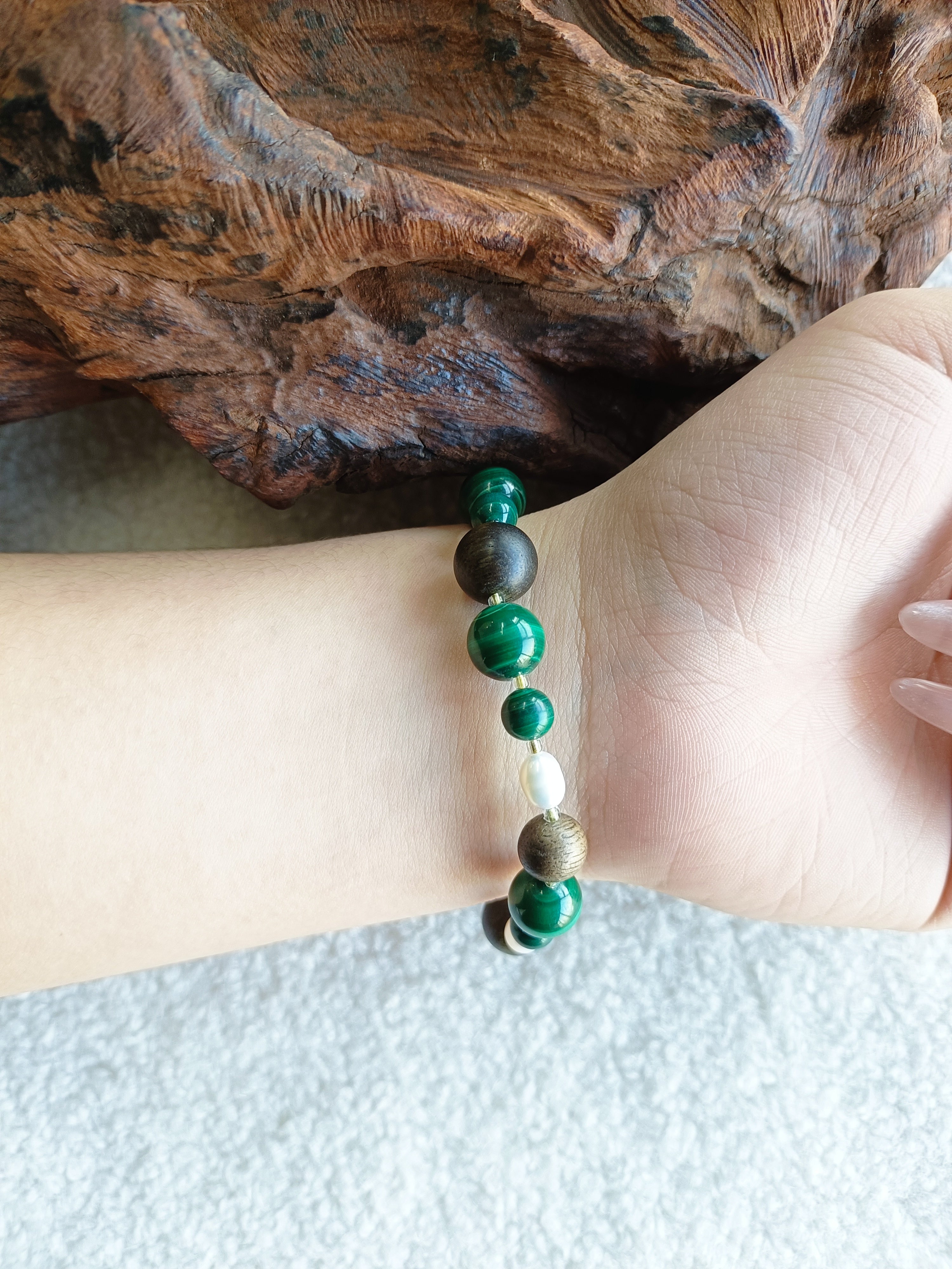 Malachite and Aloeswood Pearl Bracelet